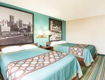 Super 8 By Wyndham Pittsburgh Pa Airport-University Area Moon Township Exterior photo